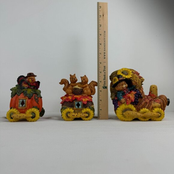 Vintage Ceramic Light-Up Train Set Autumn Harvest Fall Cornucopia Squirrels 3 pc - Picture 10 of 16